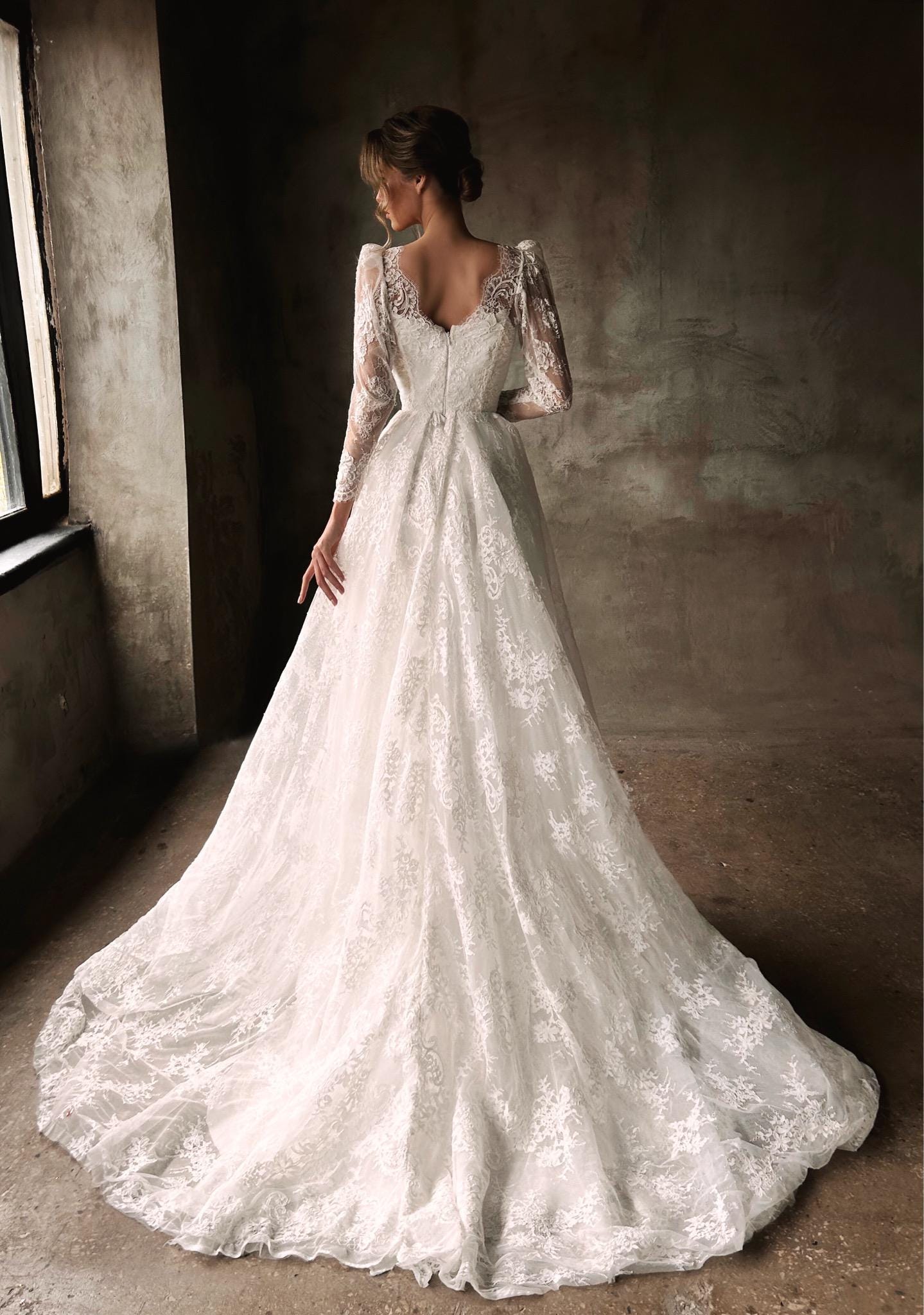 Lace A- Line Wedding Gown, Sweetheart Lace Corset Wedding Dress, Dramatic Long Lace Sleeves Bridal, Chantilly Lace Drop Waist Bridal Gown