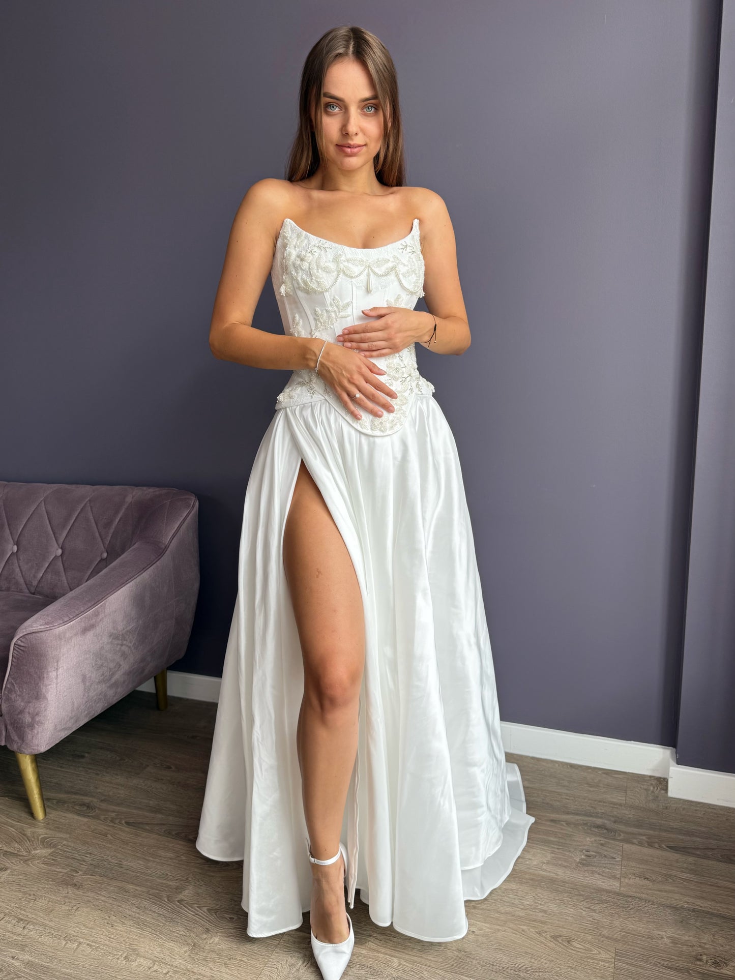 Basque Waist Wedding Corset, Drop Waist Lace Bridal Corset, Two Piece Decorated Wedding Set, Embellished Bridal Corset, Long Skirt