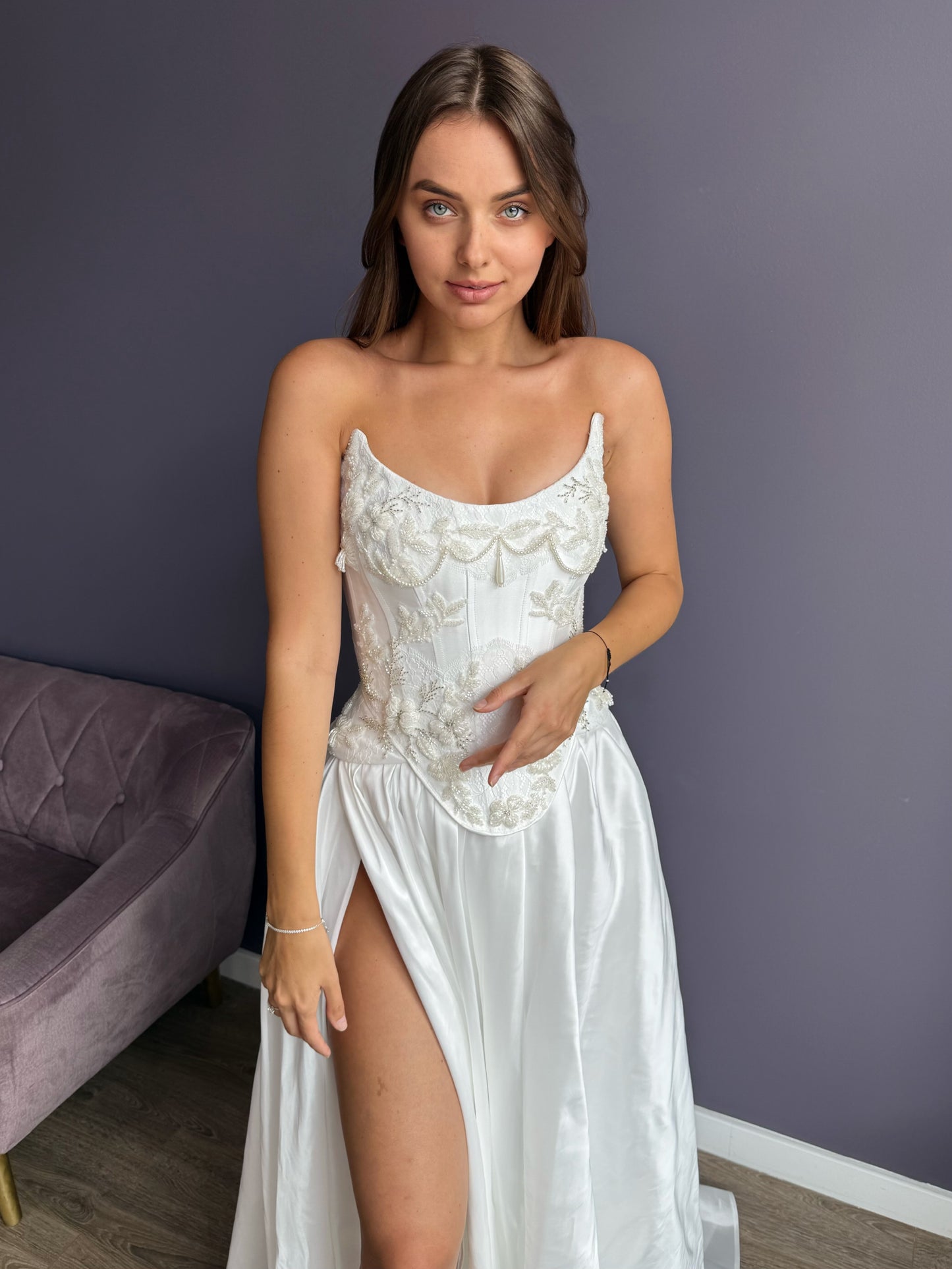 Basque Waist Wedding Corset, Drop Waist Lace Bridal Corset, Two Piece Decorated Wedding Set, Embellished Bridal Corset, Long Skirt